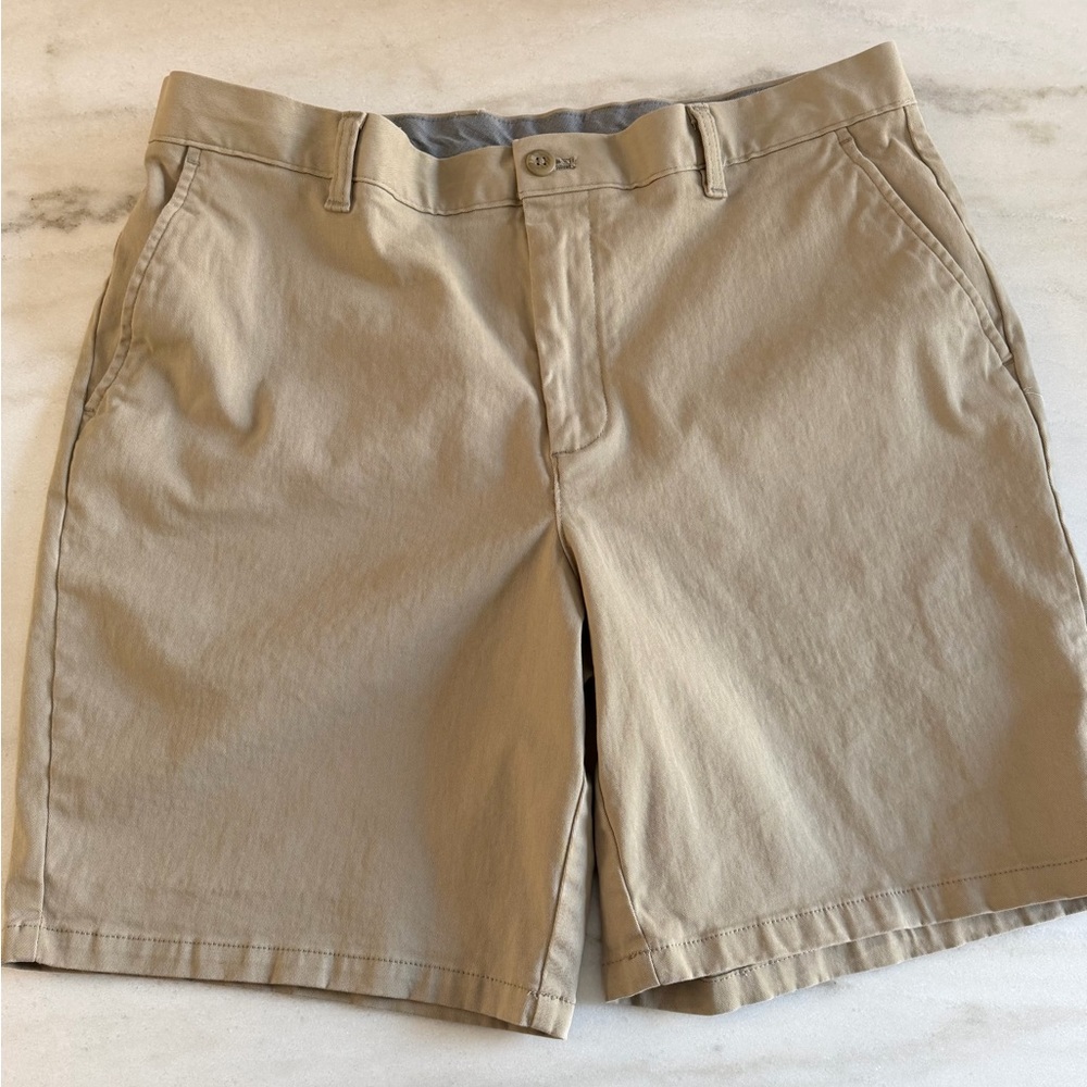 Amazon Essentials Mens Slim-Fit 9" Stretch Chino Shorts